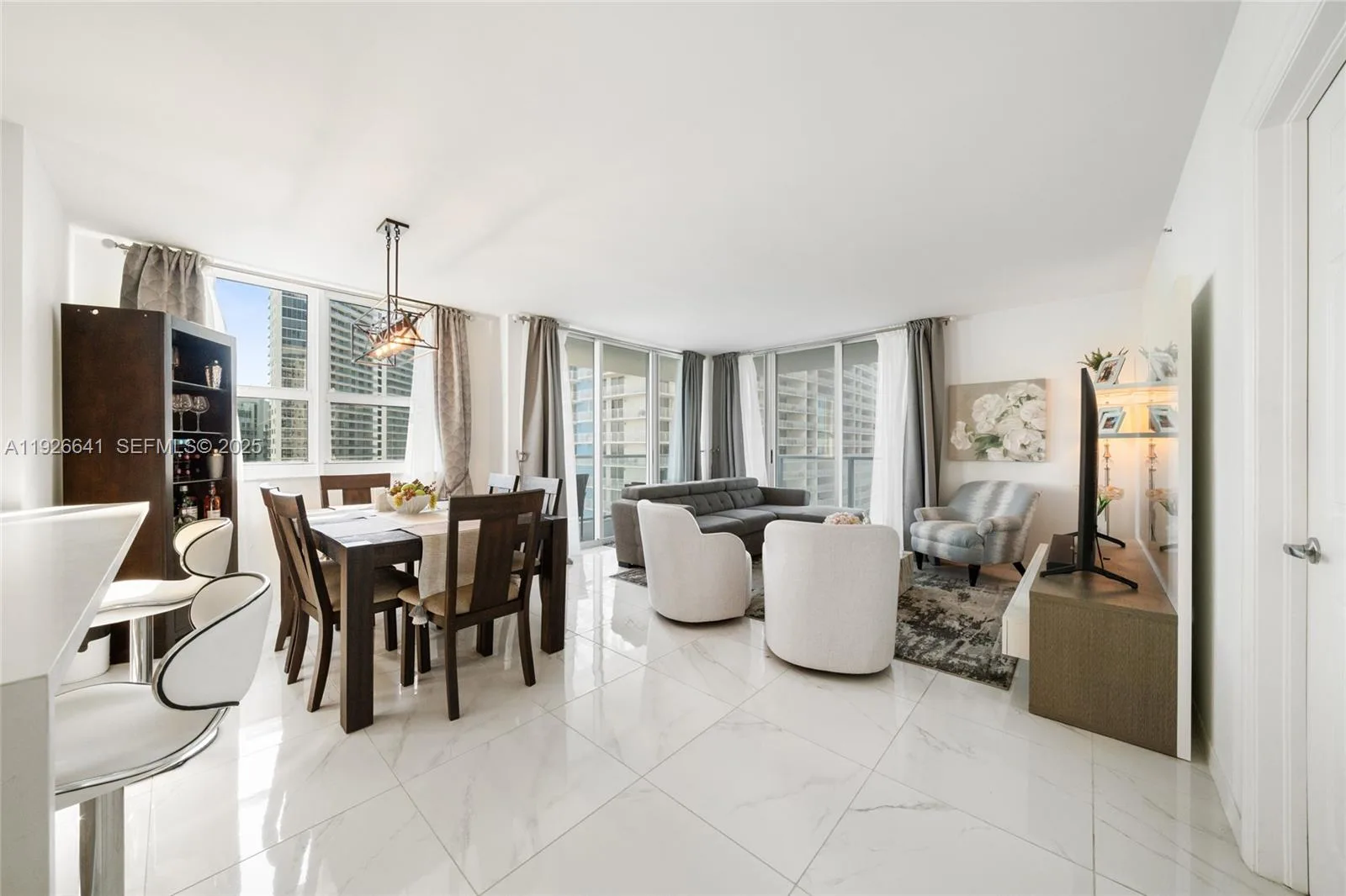 1155 Brickell Bay Dr # 2501, Miami, FL 33131 photo 3