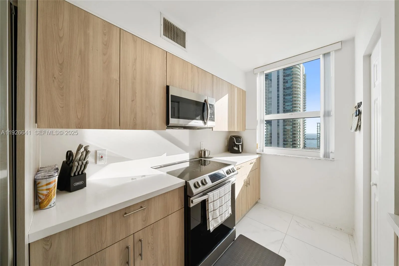 1155 Brickell Bay Dr # 2501, Miami, FL 33131 photo 9
