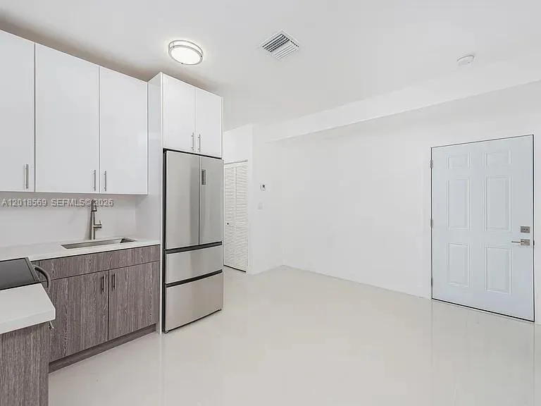 676 NW 47th St # 5, Miami, FL 33127 photo 3
