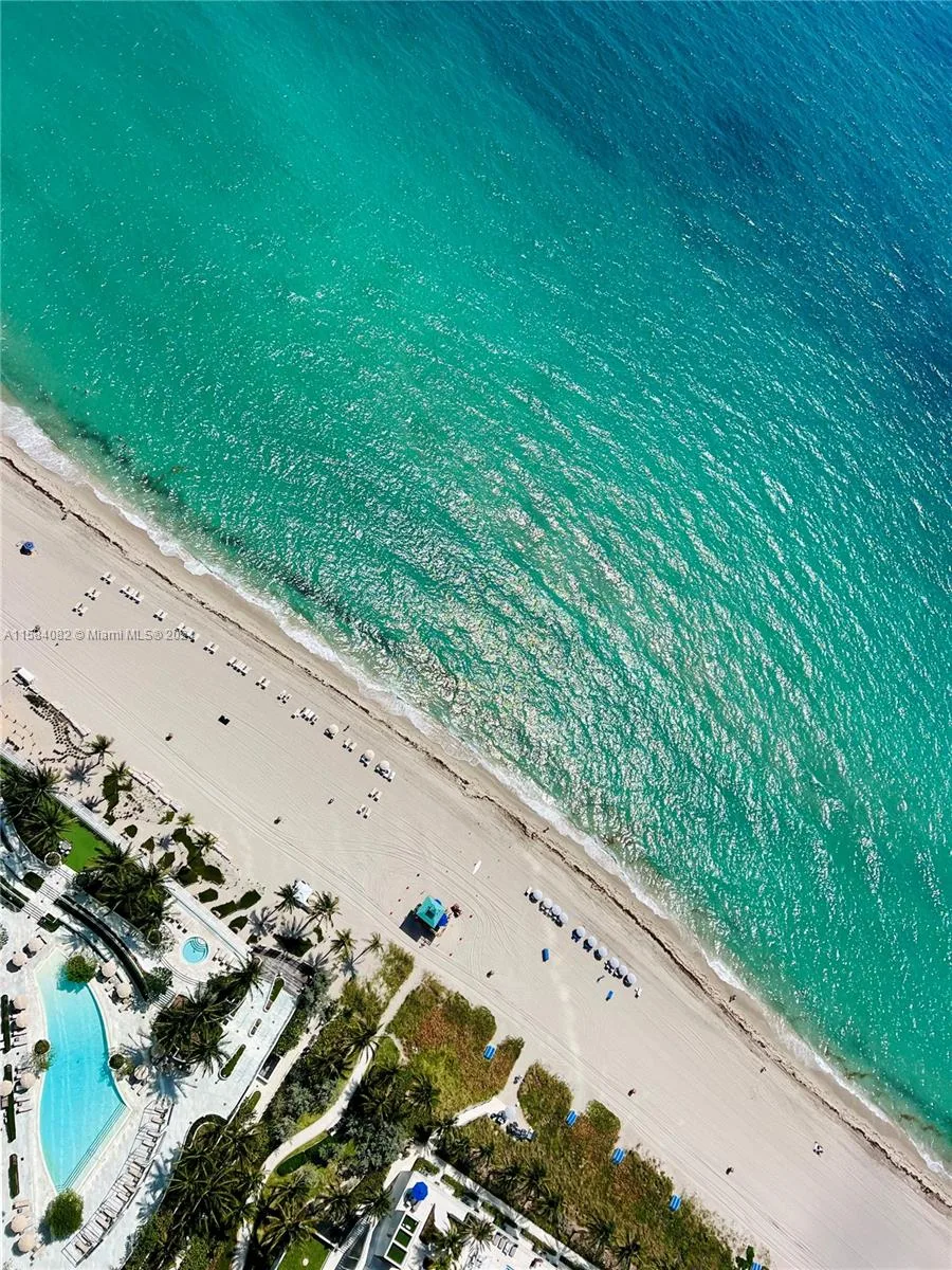 18975 Collins Ave # 5102, Sunny Isles Beach, FL 33160 photo 2