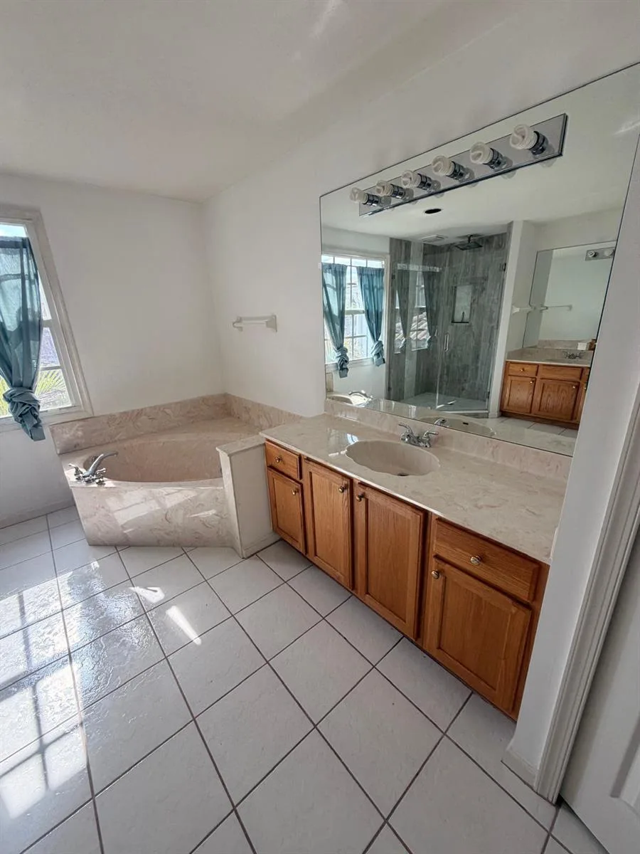 1226 Avondale Lane, West Palm Beach, FL 33409 photo 6