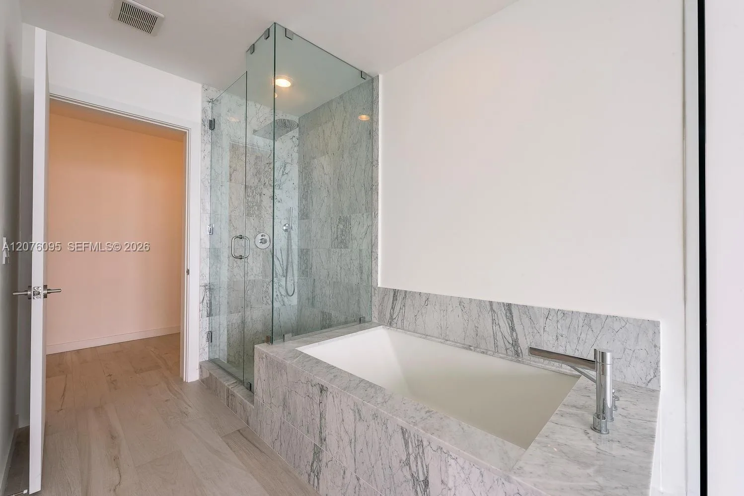 480 NE 31st St # 2101, Miami, FL 33137 photo 12