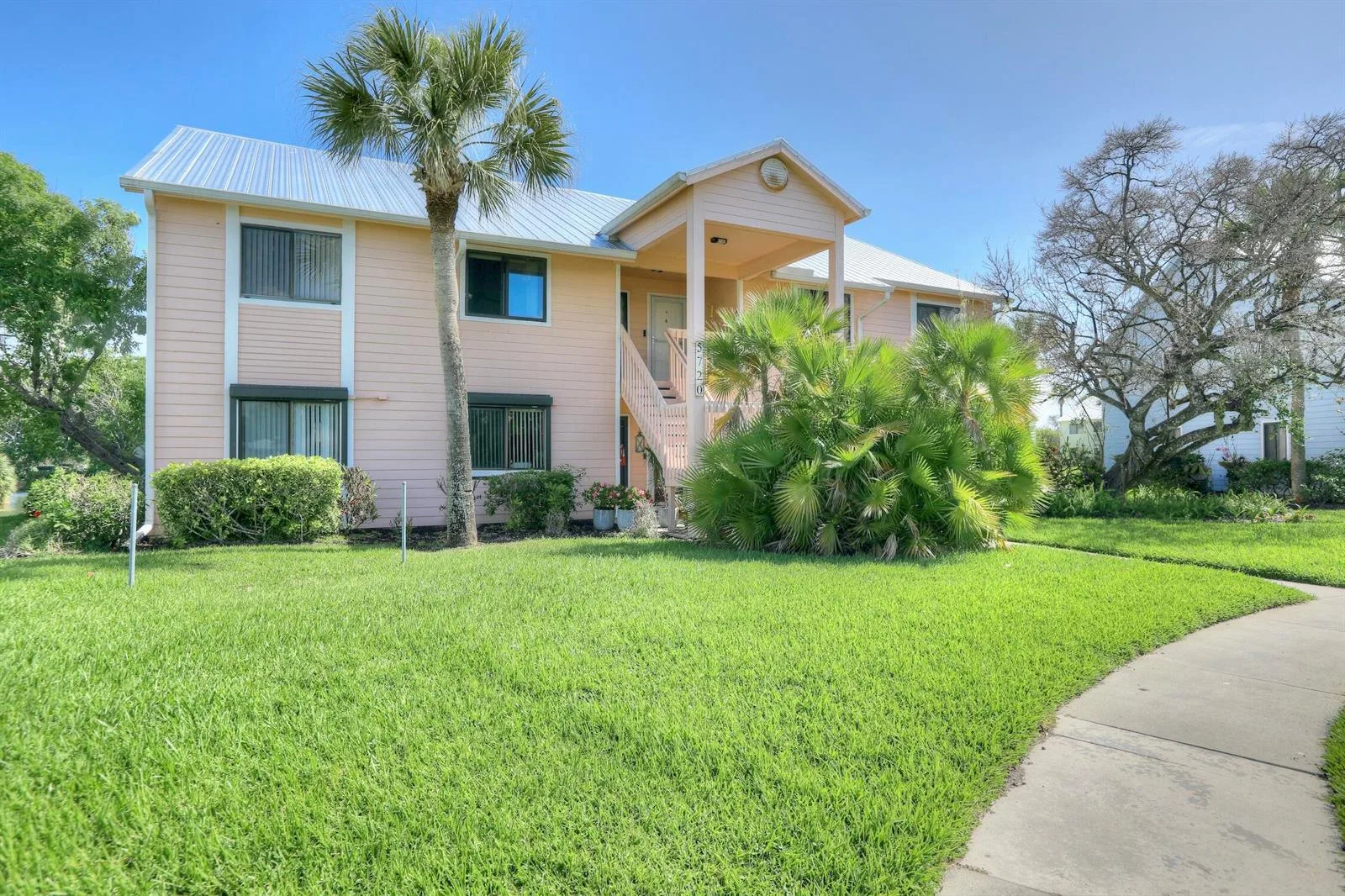 5720 Pelican Pointe Drive # 3, Sebastian, FL 32958