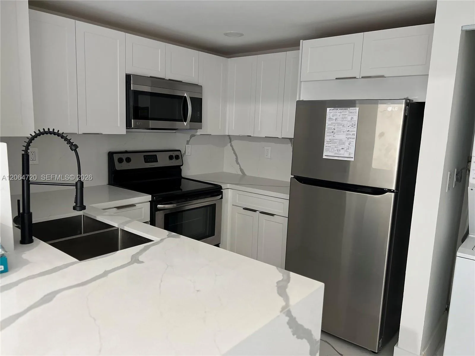 9990 NW 9th St Cir # 102, Miami, FL 33172 photo 8