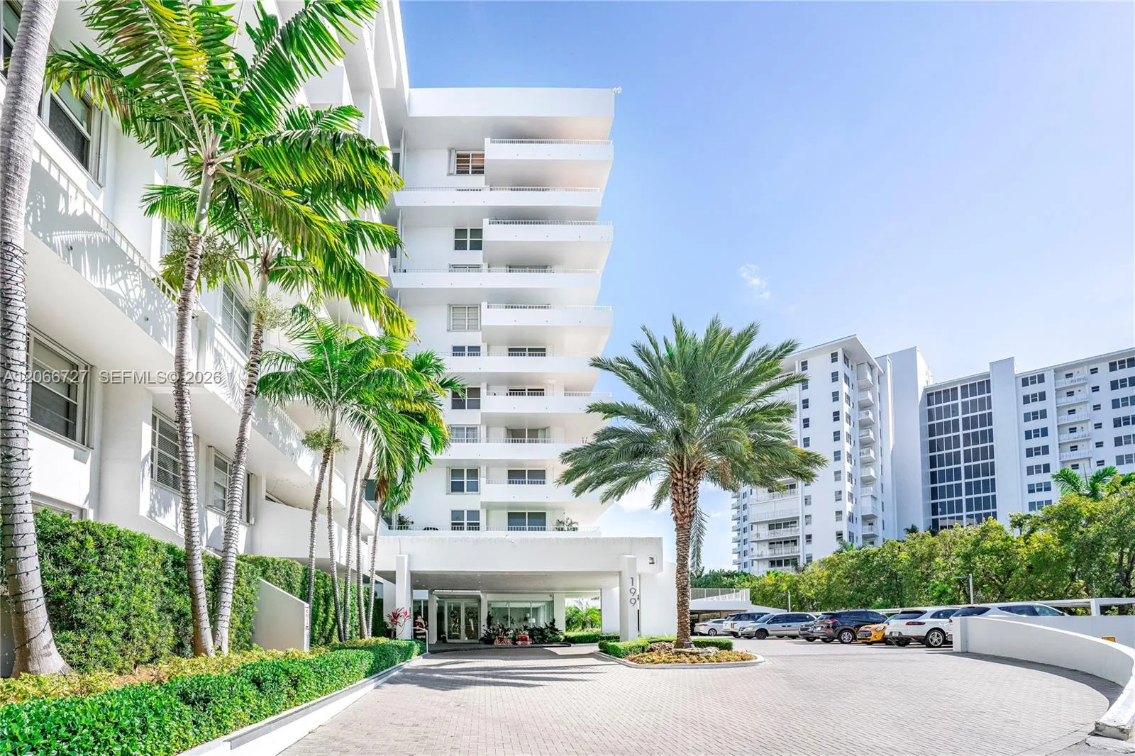 199 Ocean Lane Dr # 1207, Key Biscayne, FL 33149 photo 2