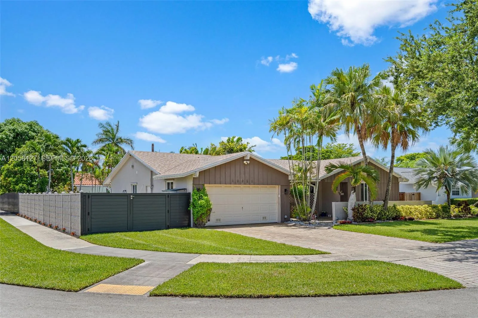 10901 SW 140th Ave, Miami, FL 33186 photo 2