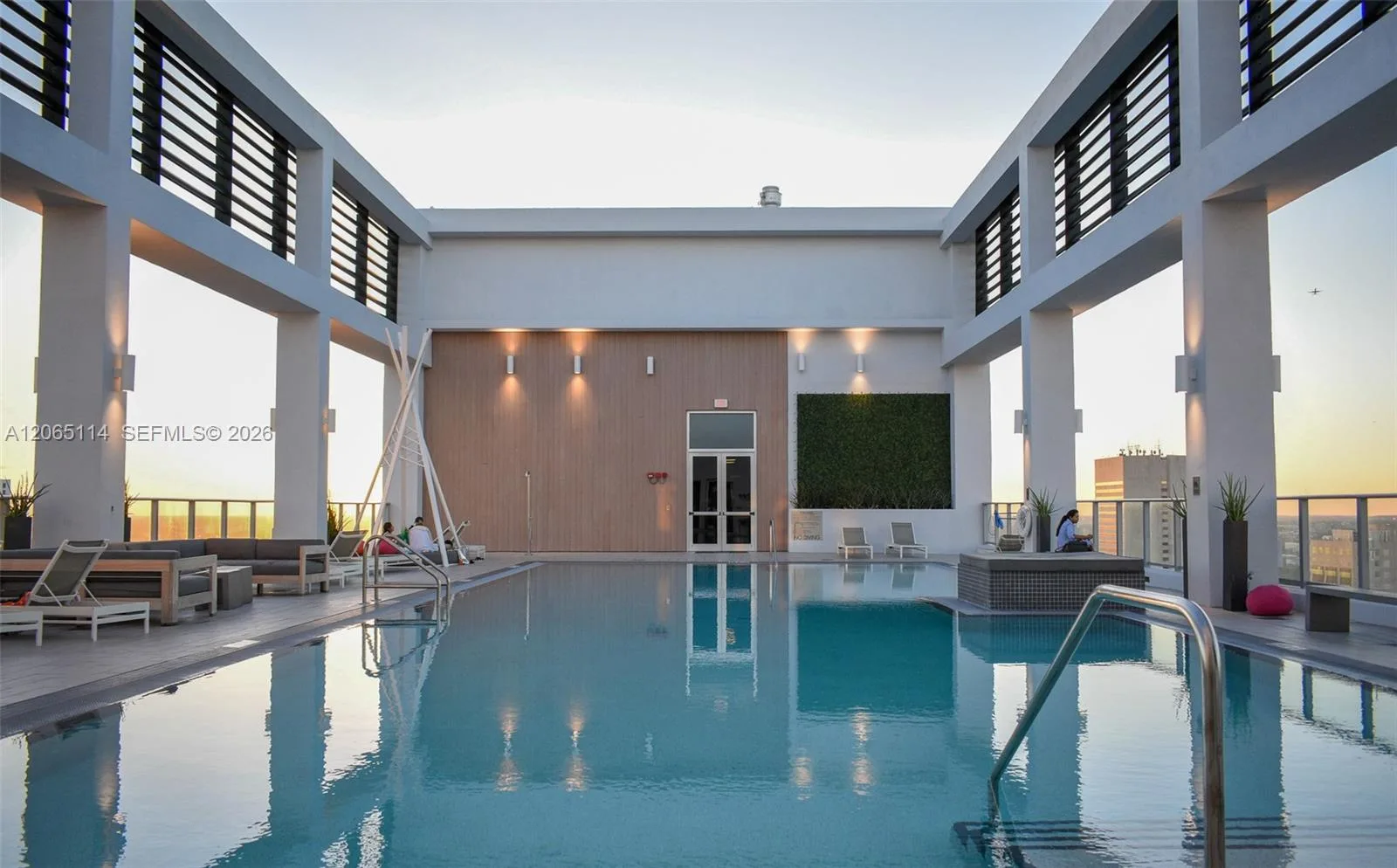 151 SE 1st St # 2808, Miami, FL 33131 photo 11