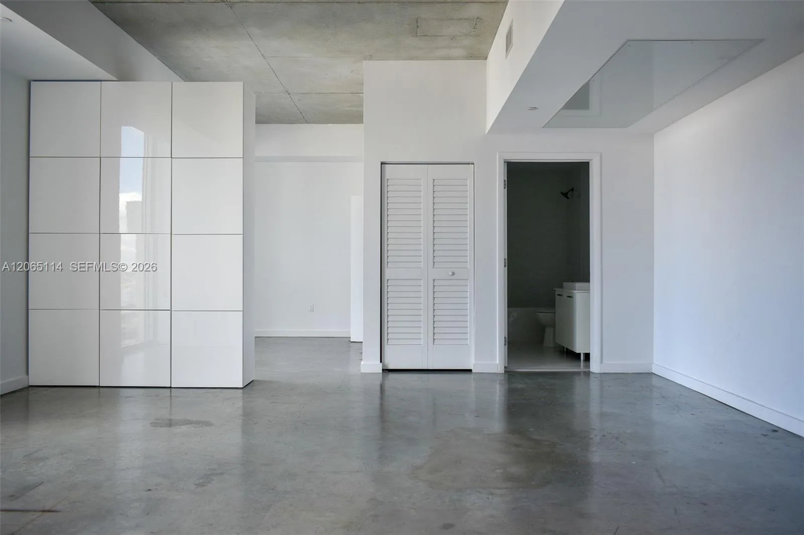 151 SE 1st St # 2808, Miami, FL 33131 photo 3