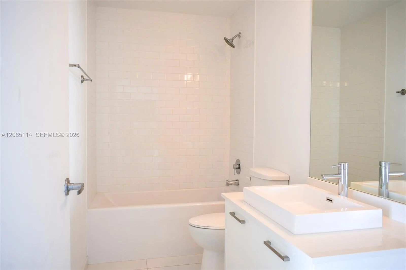 151 SE 1st St # 2808, Miami, FL 33131 photo 5