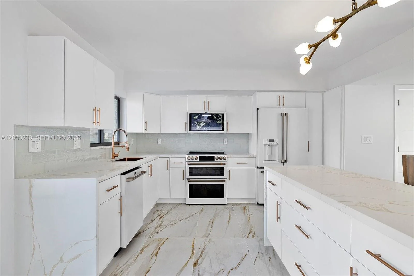 16449 NE 26 Ave # 16, North Miami Beach, FL 33160 photo 4
