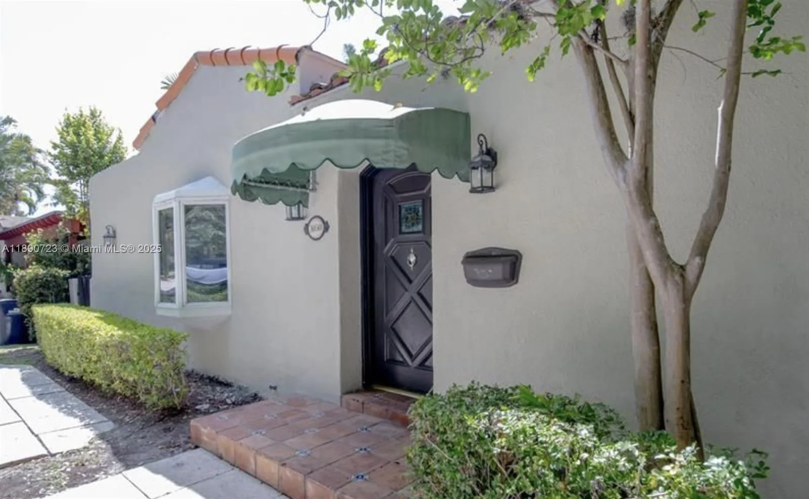 3050 Alton Rd, Miami Beach, FL 33140 photo 3