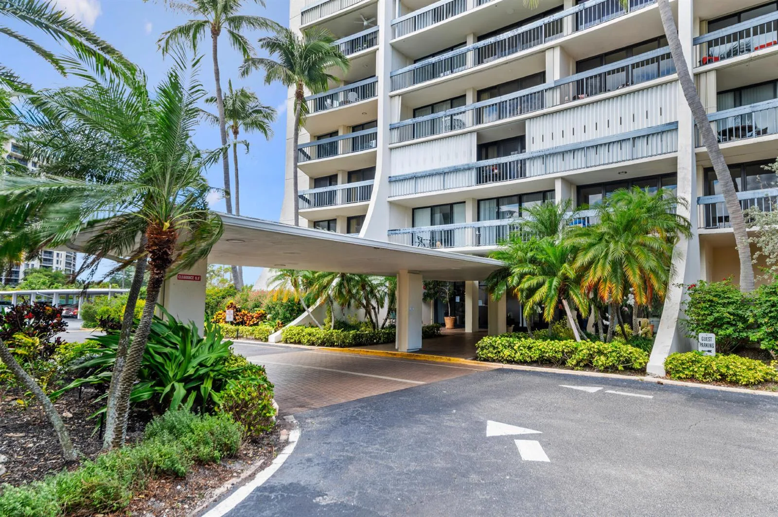 2400 Presidential Way # 1006, West Palm Beach, FL 33401
