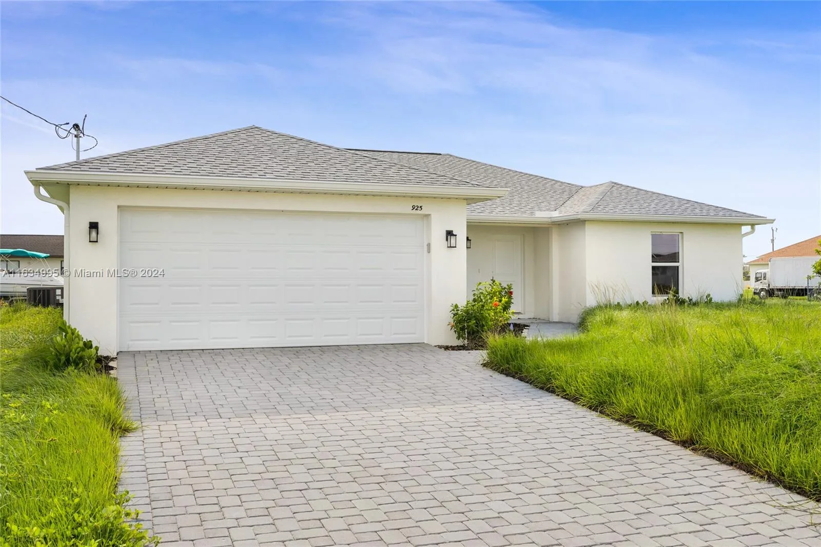 925 5th AVE, Cape Coral, FL 33909