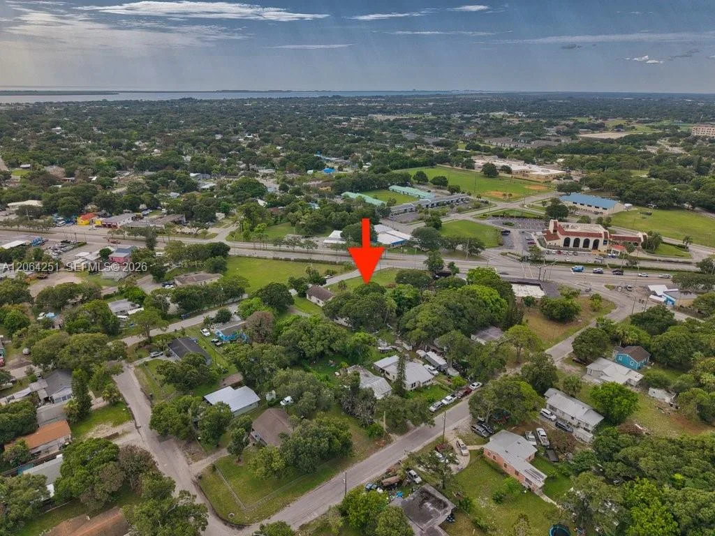 2108 Okeechobee Rd, Fort Pierce, FL 34950 photo 6
