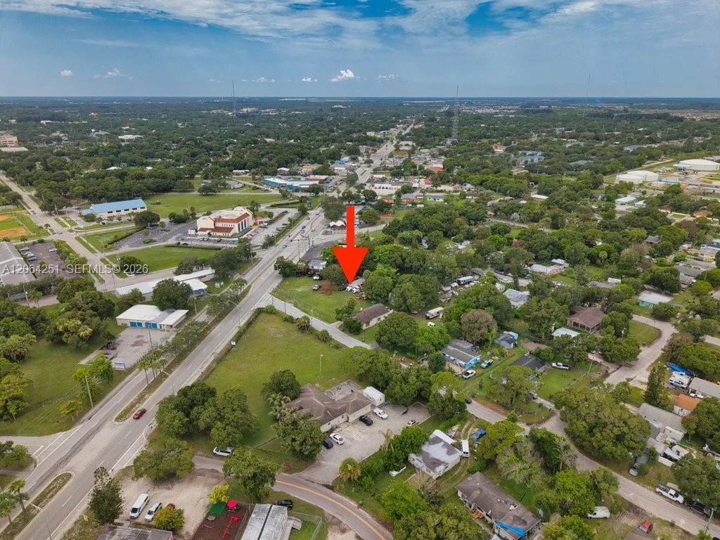 2108 Okeechobee Rd, Fort Pierce, FL 34950 photo 9