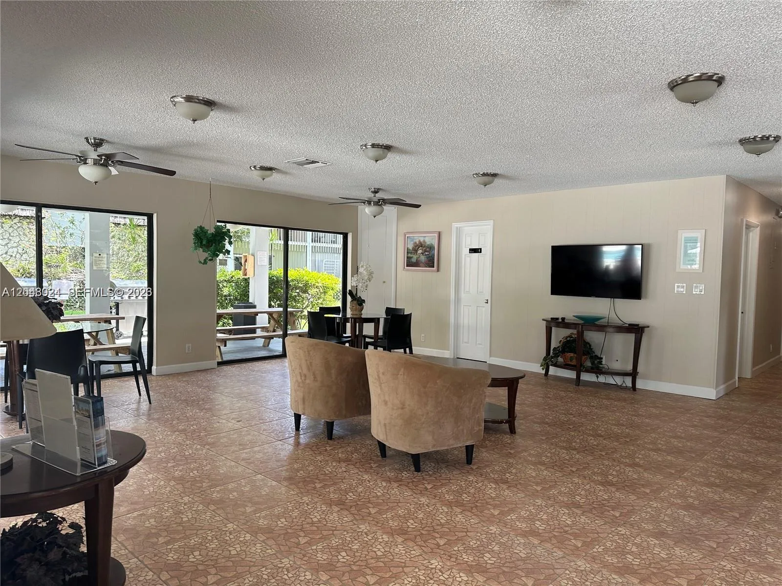 3105 Oakland Shores Dr # J205, Oakland Park, FL 33309 photo 12
