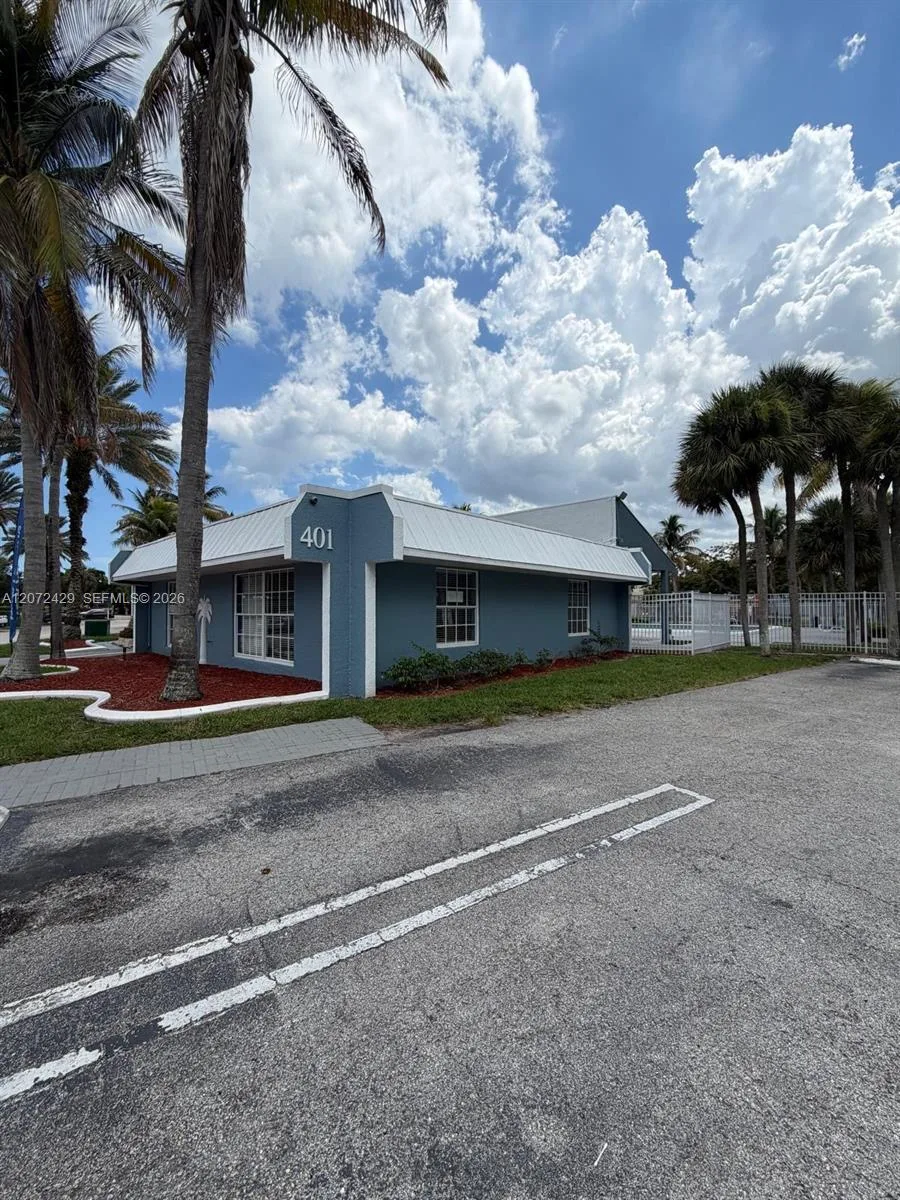 411 Executive Center Dr # 109, West Palm Beach, FL 33401 photo 5