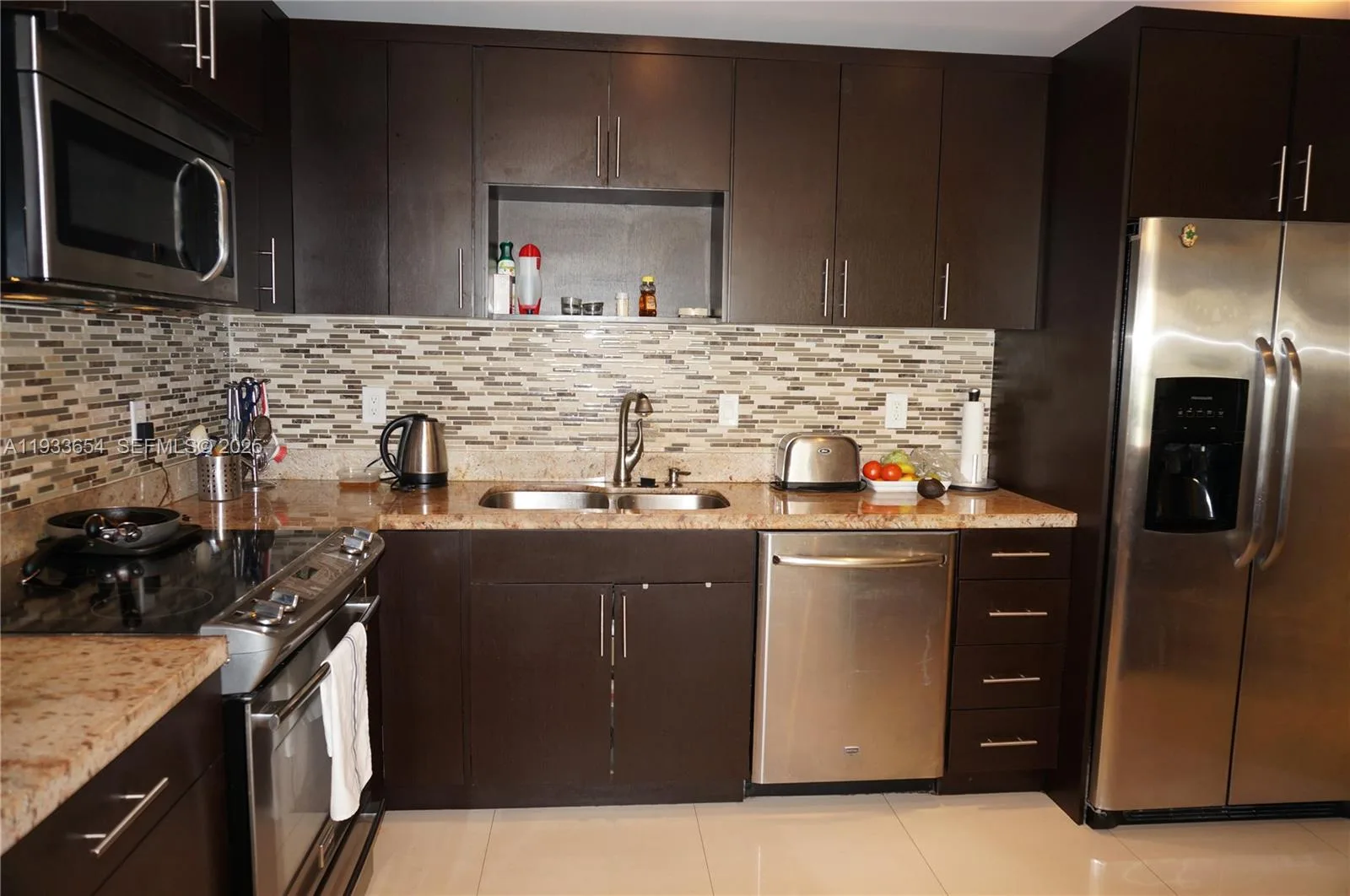 19390 Collins Ave # PH-26, Sunny Isles Beach, FL 33160 photo 9