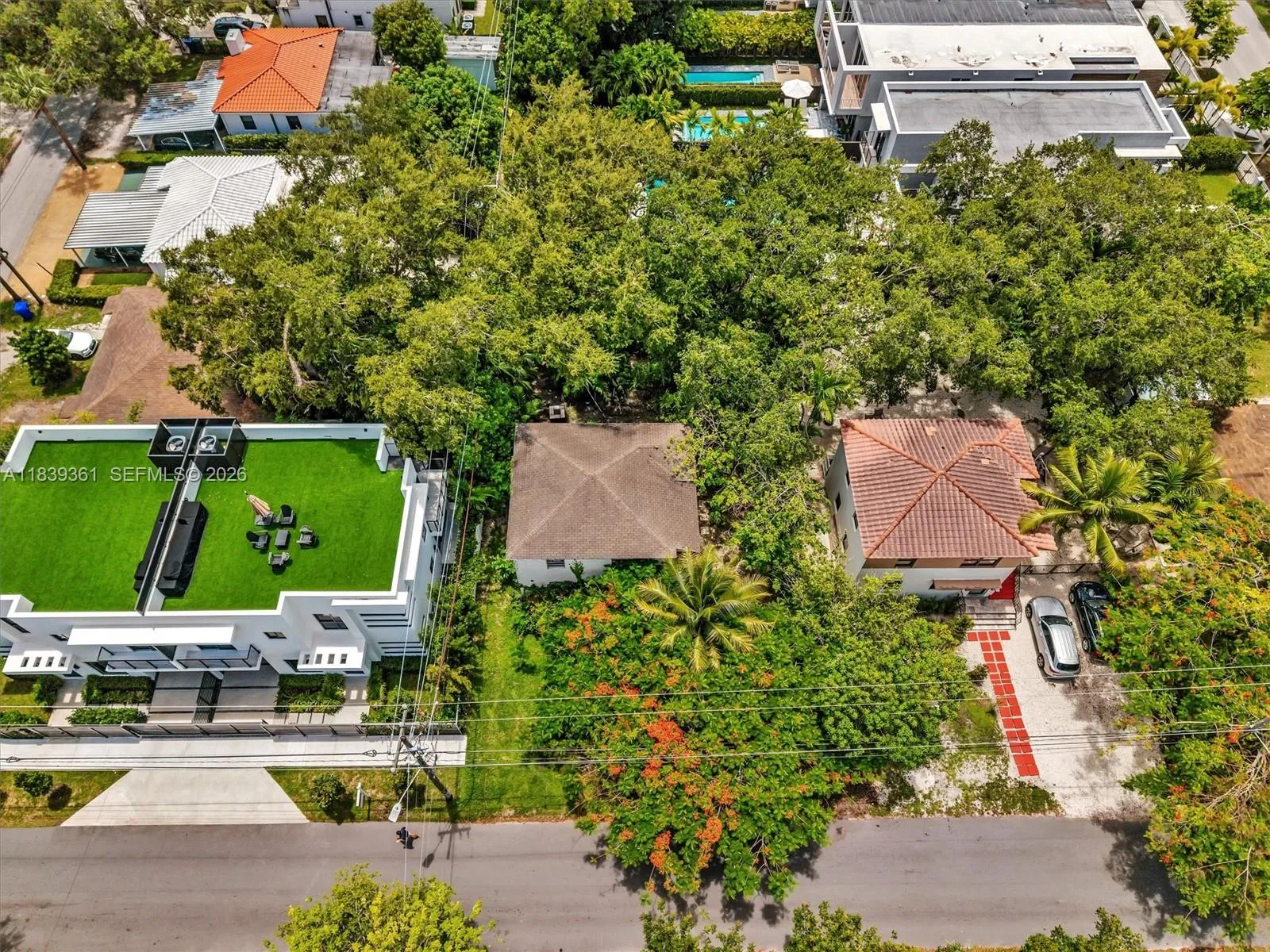 3210 E Elizabeth St, Miami, FL 33133 photo 2
