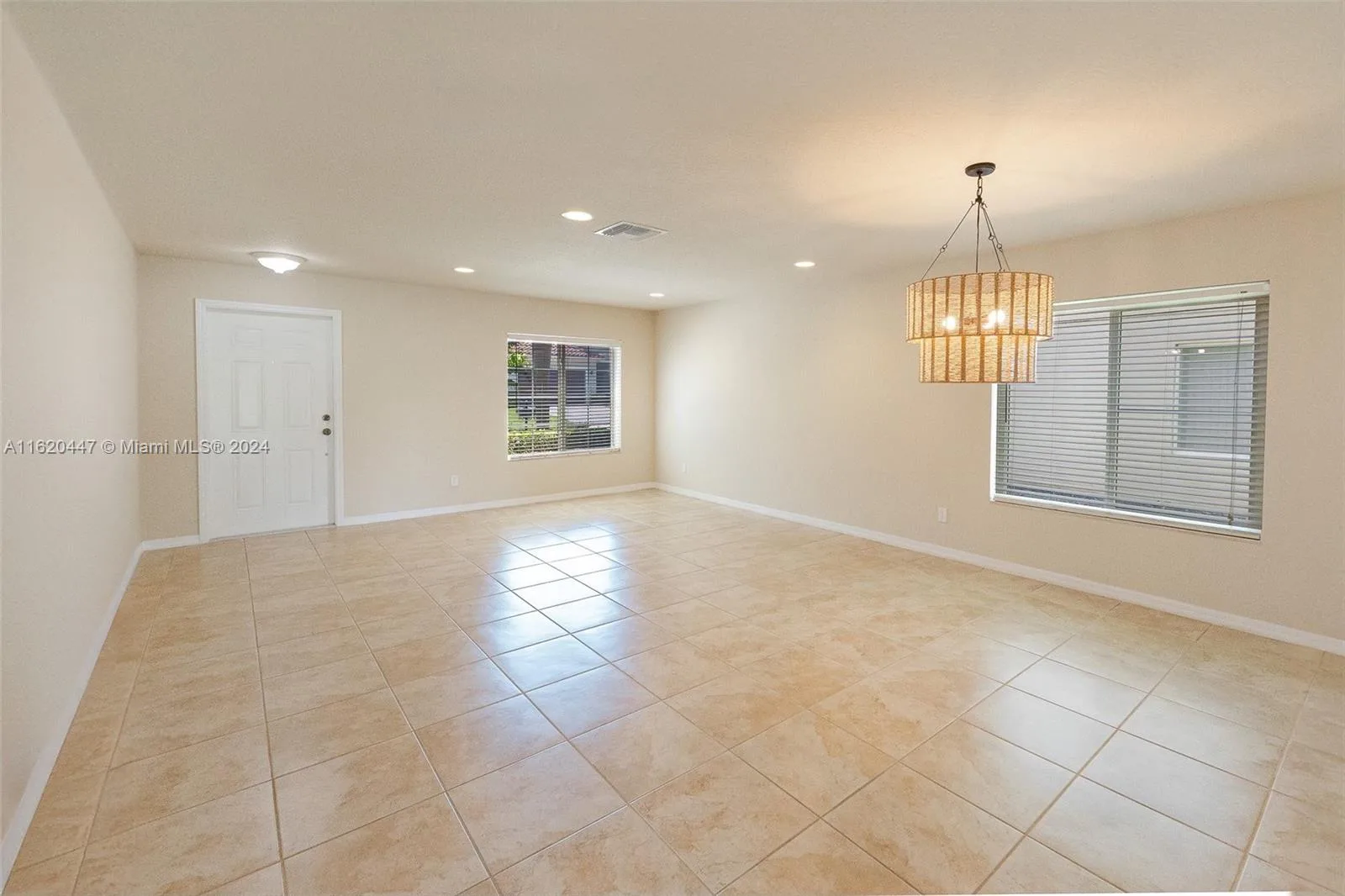5545 42nd Ter, Vero Beach, FL 32967 photo 4