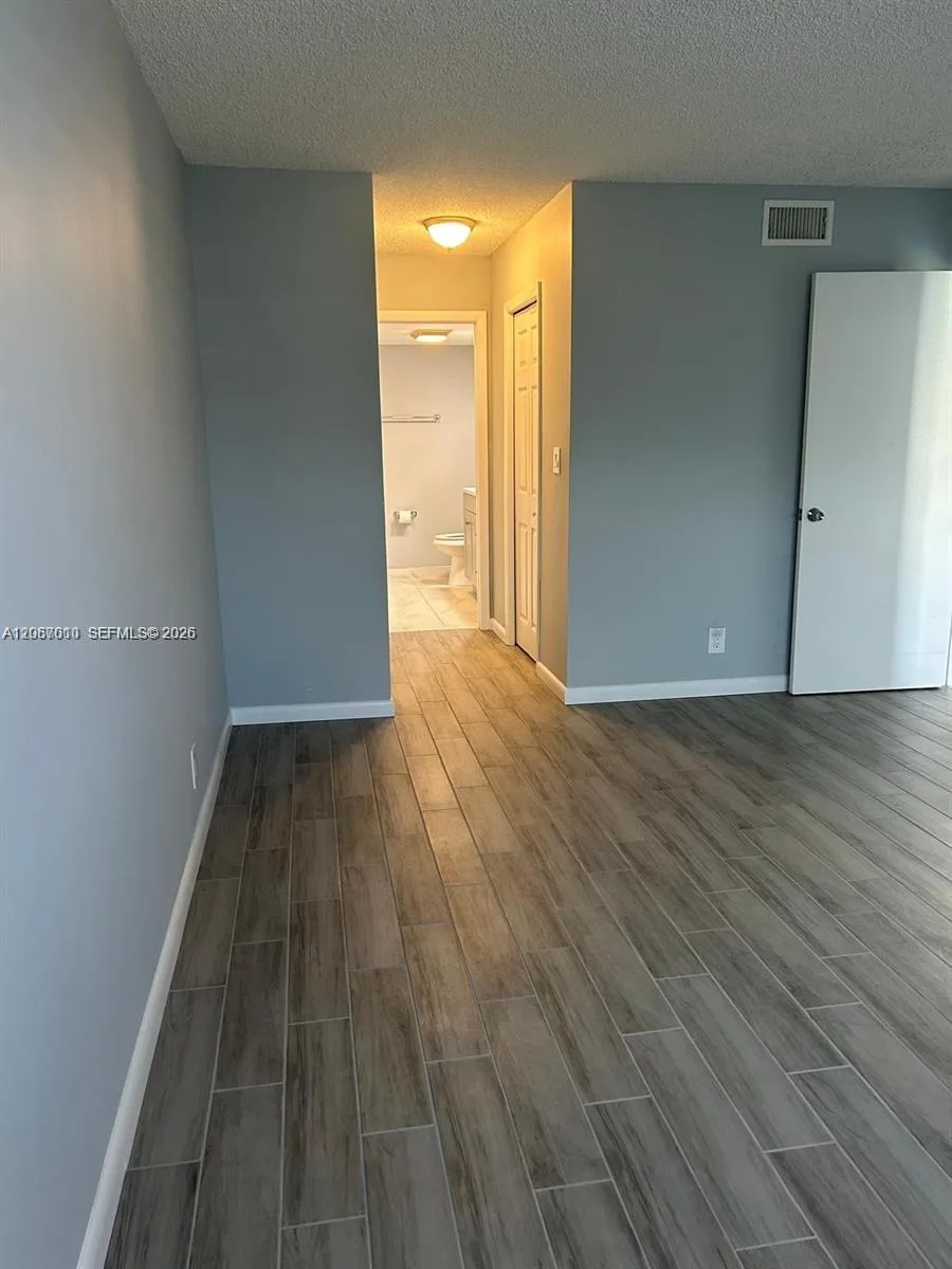 230 Lakeview Dr # 209, Weston, FL 33326 photo 9