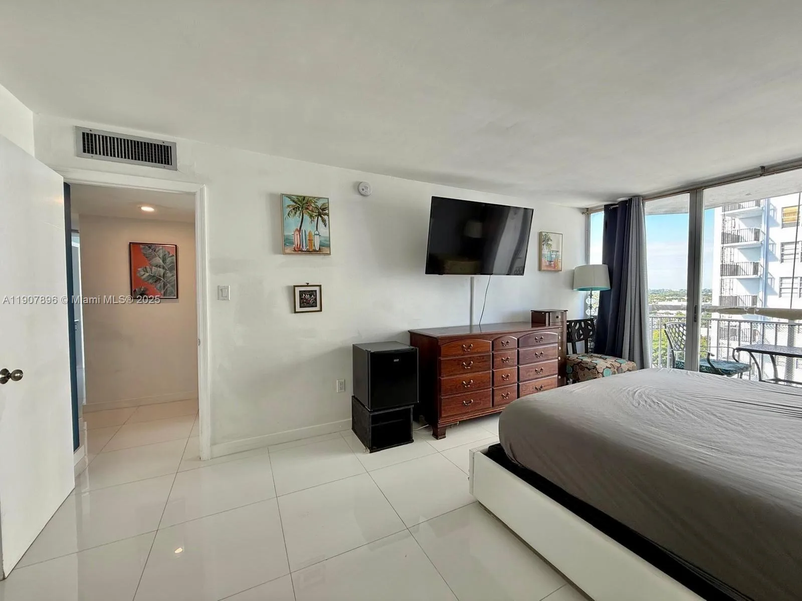 18051 Biscayne Blvd # 1604, Aventura, FL 33160 photo 11