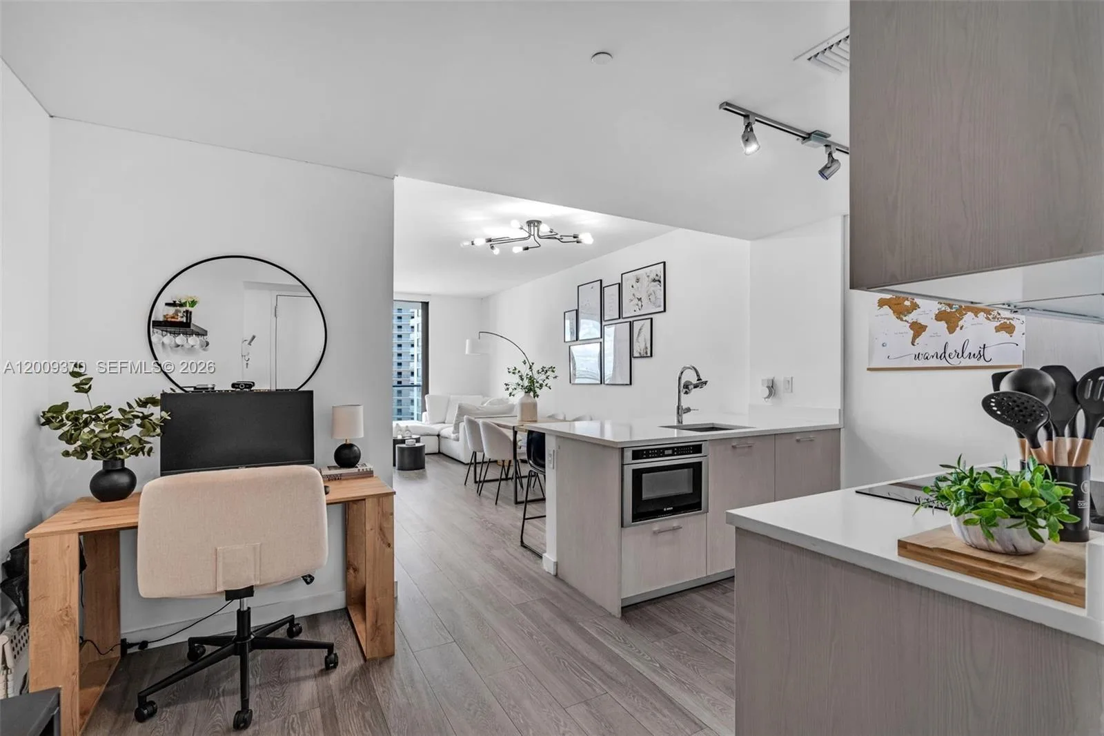 501 NE 31st St # 3704, Miami, FL 33137 photo 3