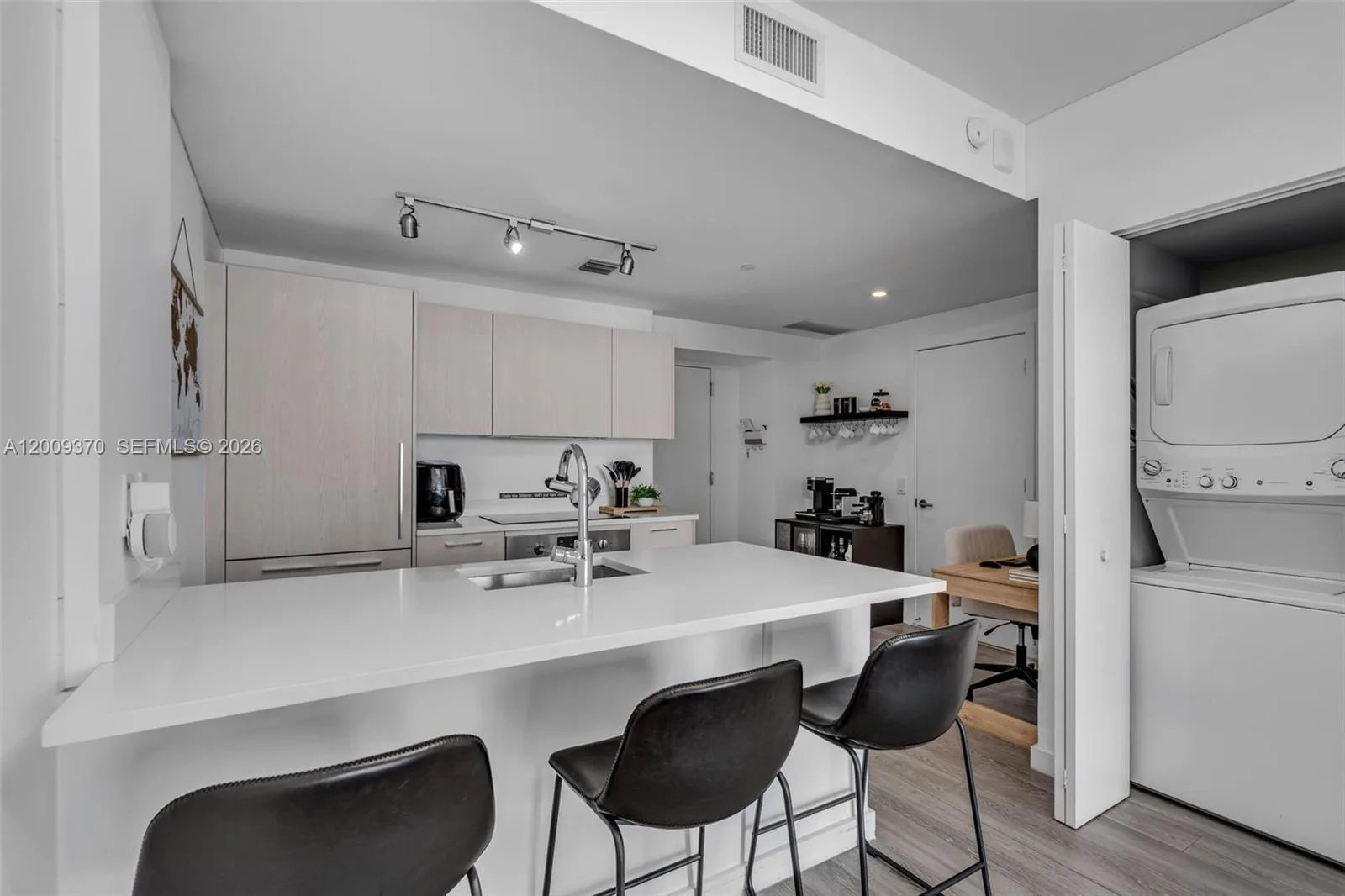 501 NE 31st St # 3704, Miami, FL 33137 photo 8