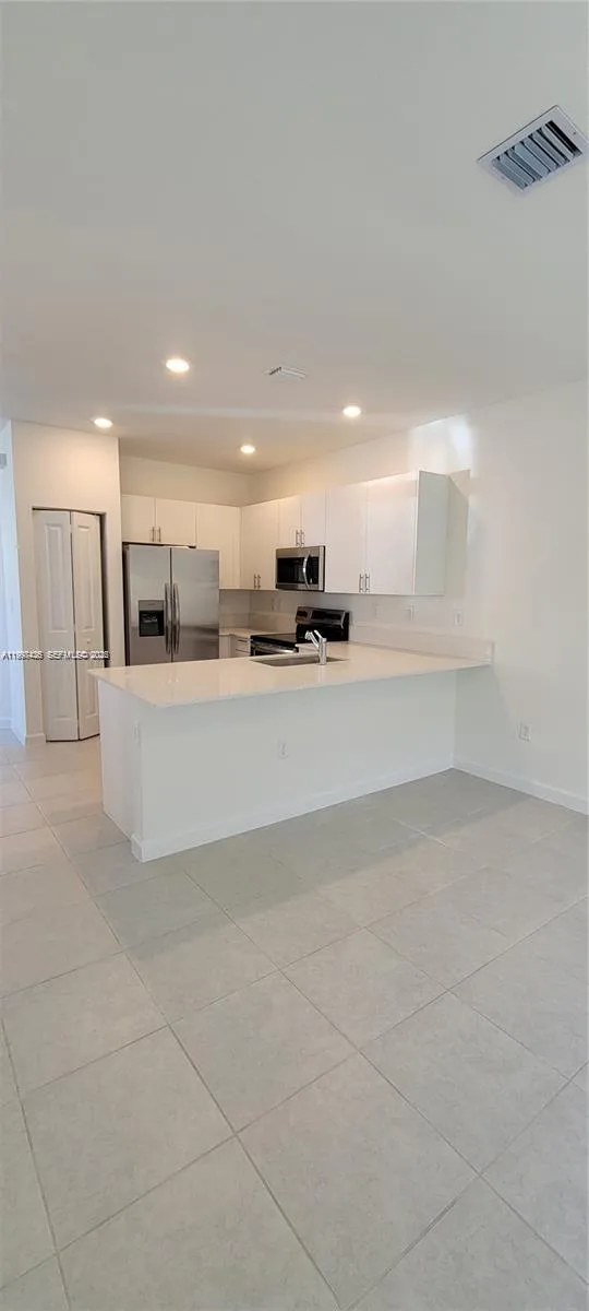1010 SE 26th Ter # 0, Homestead, FL 33035 photo 2