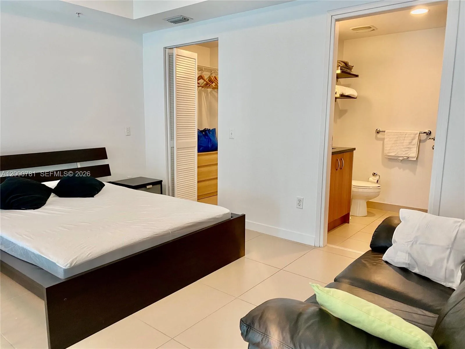 300 S Biscayne Blvd # Loft 604, Miami, FL 33131 photo 9