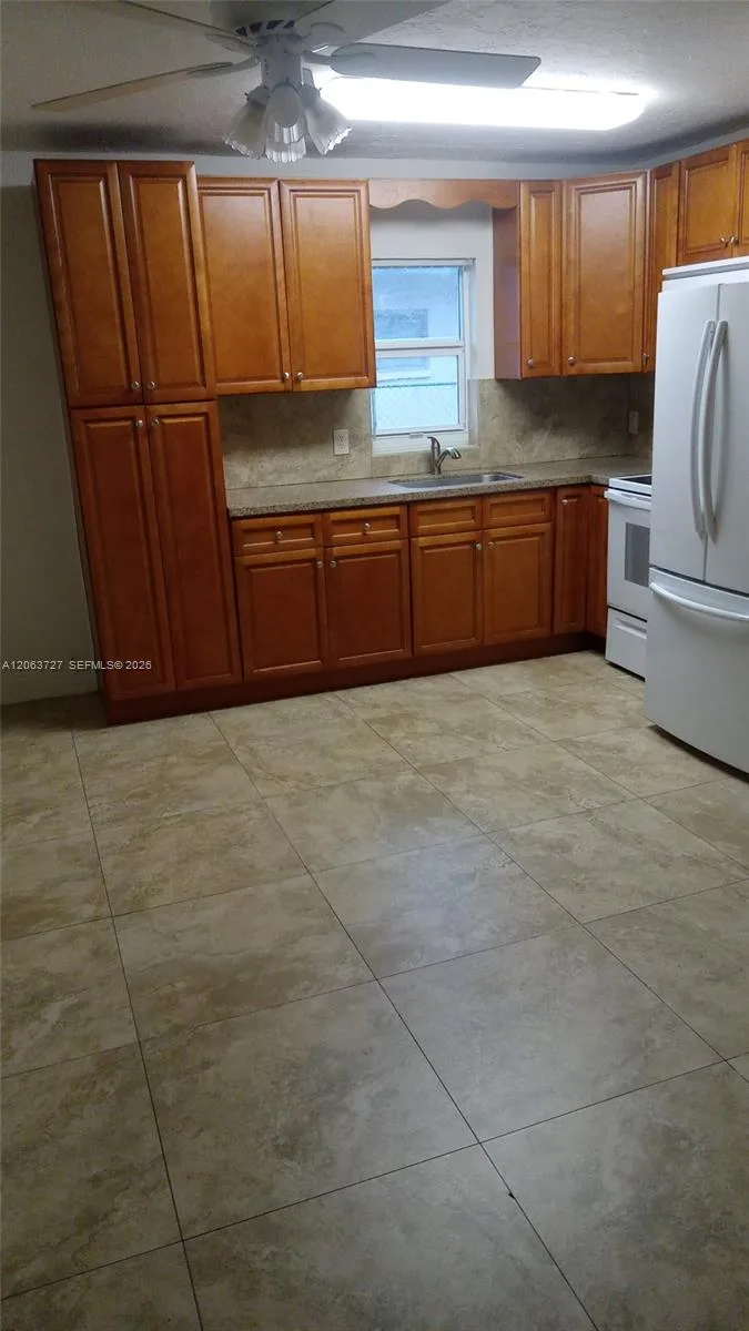 1480 NW 20th Ct, Fort Lauderdale, FL 33311 photo 3