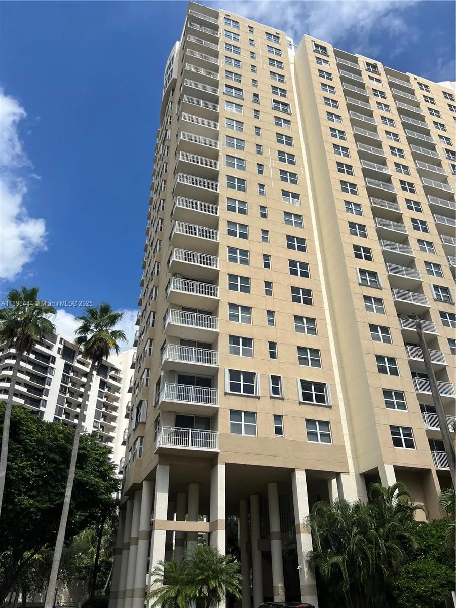 770 Claughton Island Dr # 406, Miami, FL 33131 photo 2