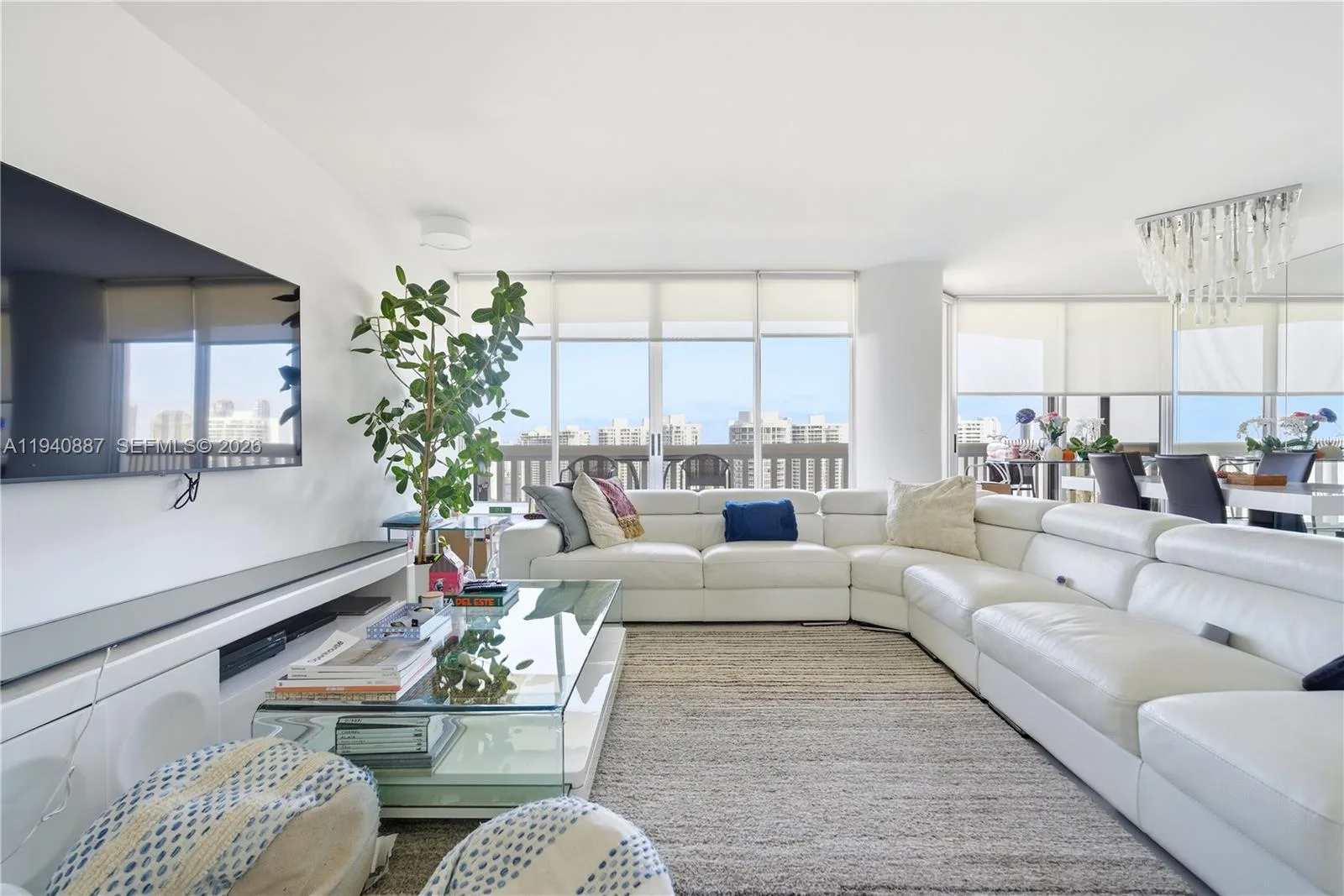 1000 W Island Blvd # 2806, Aventura, FL 33160