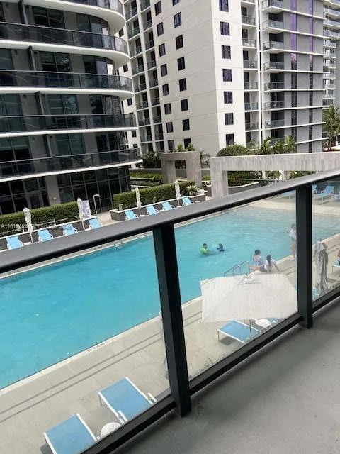 45 SW 9th St # 1007, Miami, FL 33130 photo 10