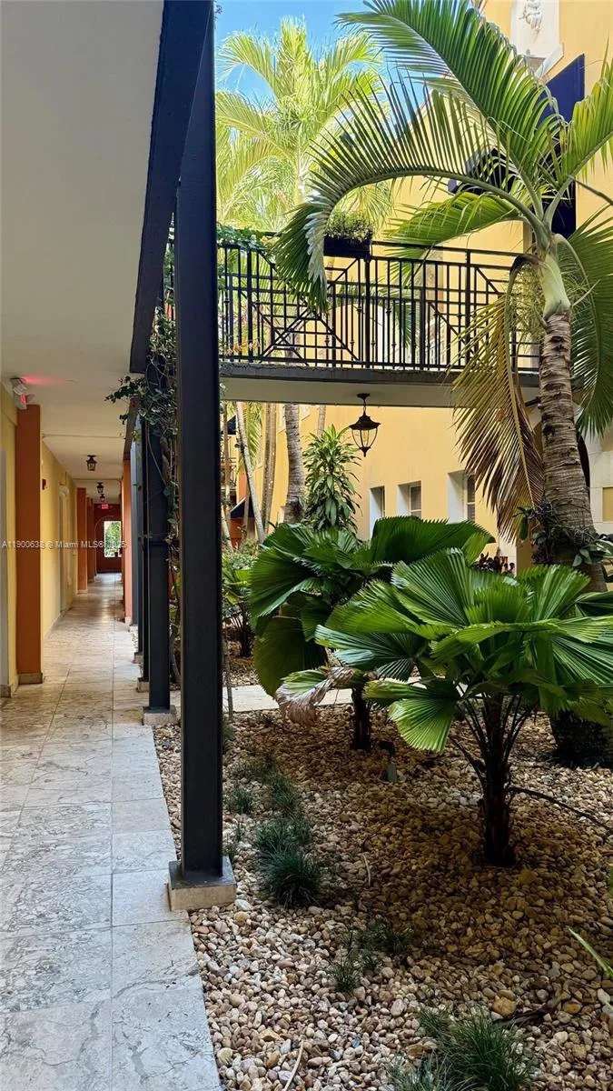 4812 Pine Tree Dr # 204, Miami Beach, FL 33140 photo 11
