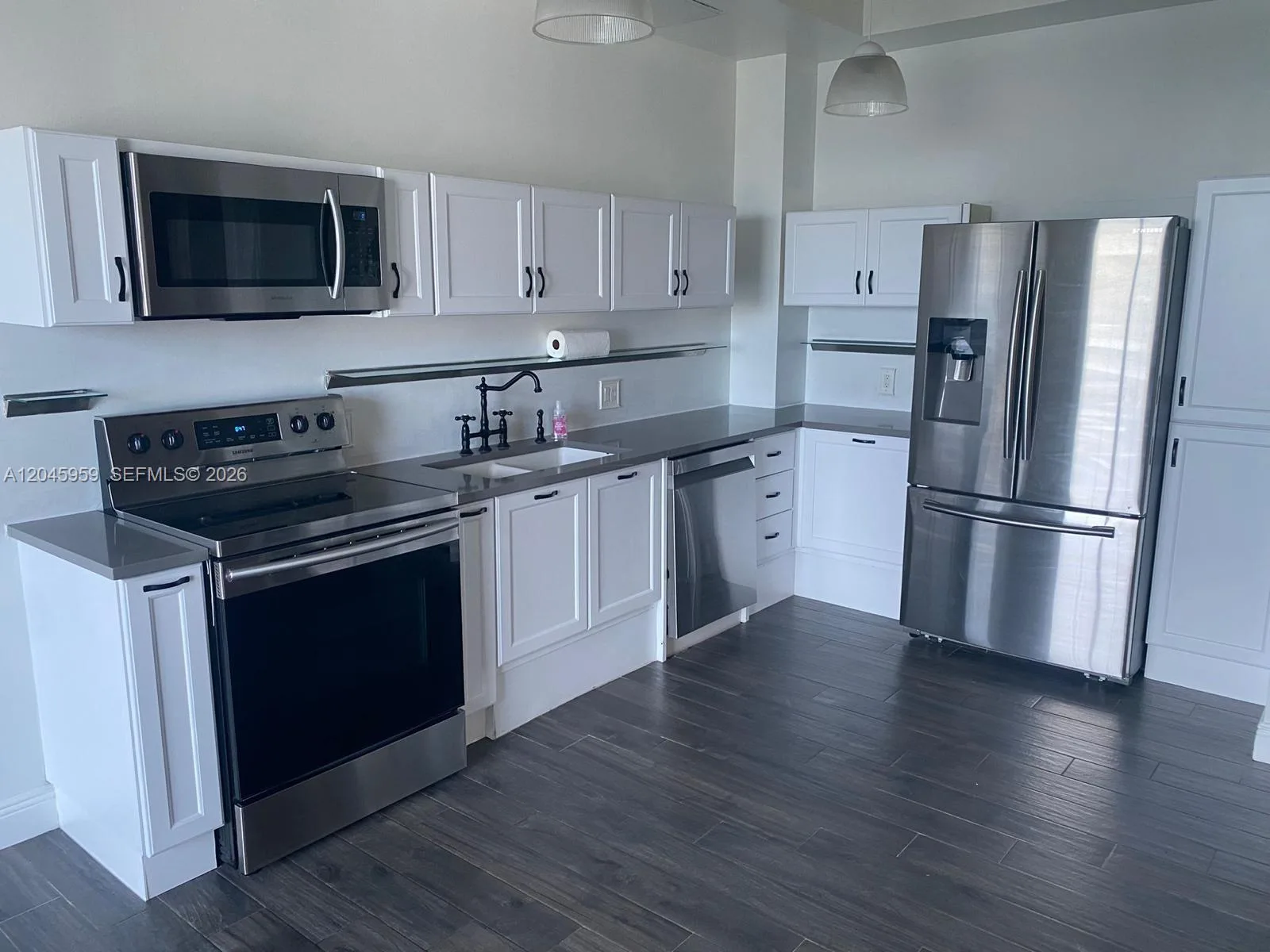10 SW South River Dr # 1708, Miami, FL 33130 photo 3