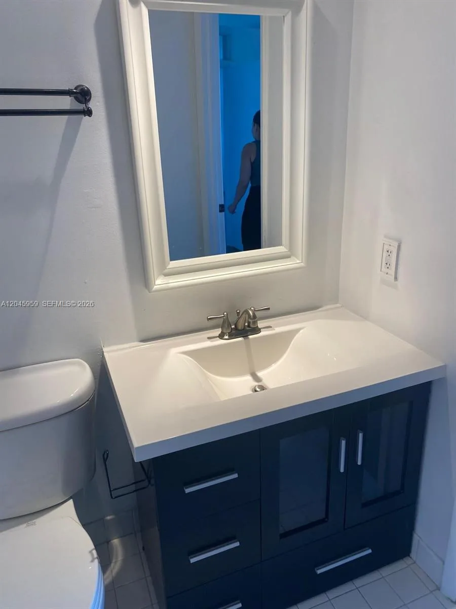 10 SW South River Dr # 1708, Miami, FL 33130 photo 8