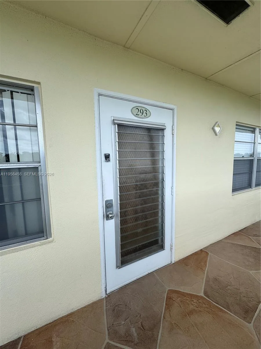 293 Dorset G # G, Boca Raton, FL 33434 photo 2