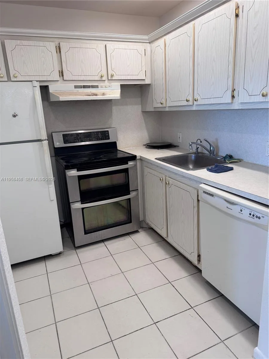 293 Dorset G # G, Boca Raton, FL 33434 photo 5