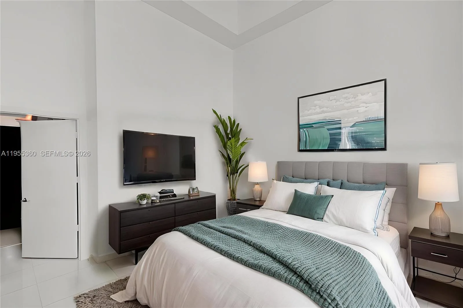 495 Brickell Ave # 2206, Miami, FL 33131 photo 7