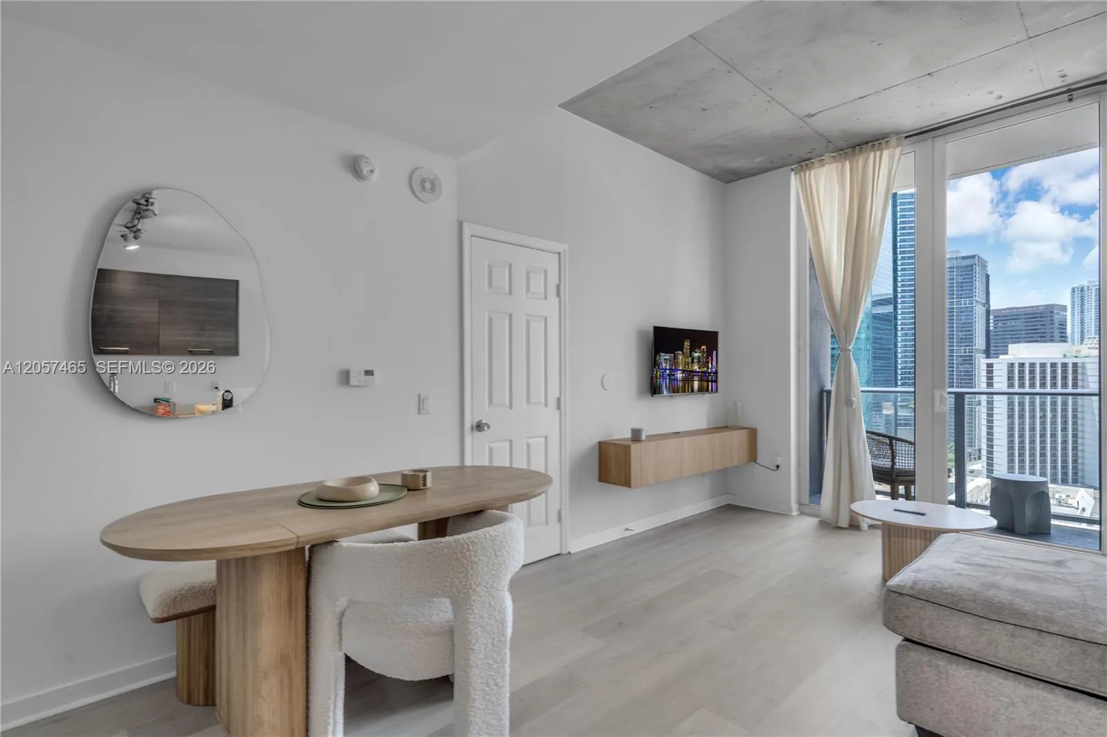 151 SE 1st St # 2109, Miami, FL 33131 photo 8
