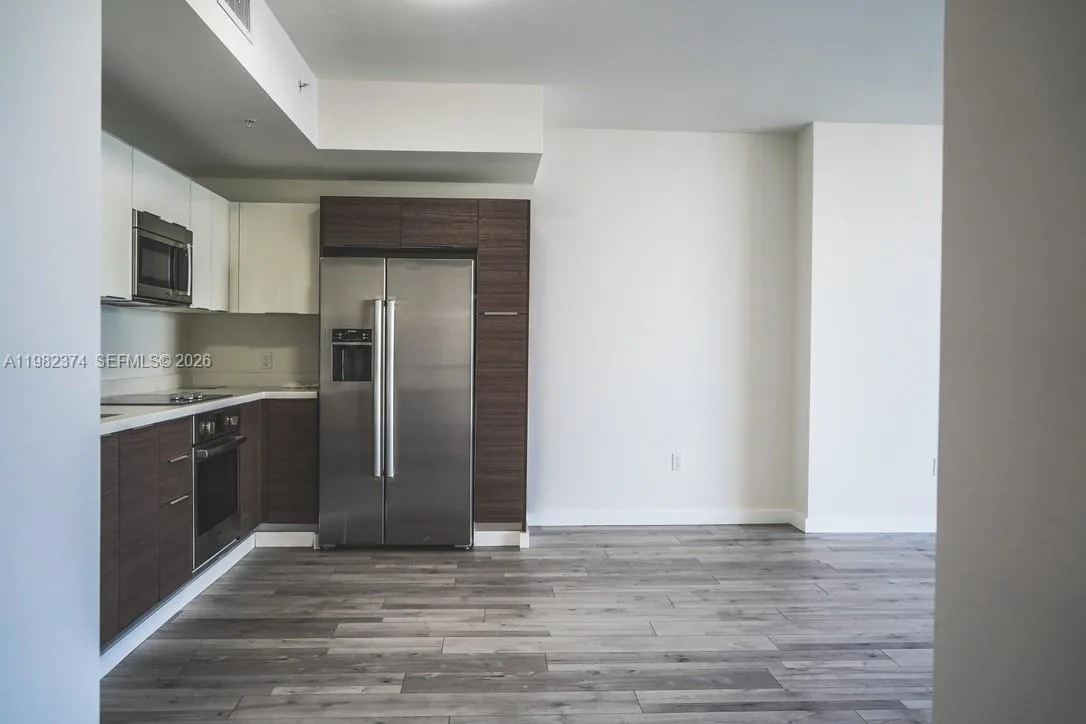 1010 SW 2nd Ave # 1007, Miami, FL 33130 photo 3