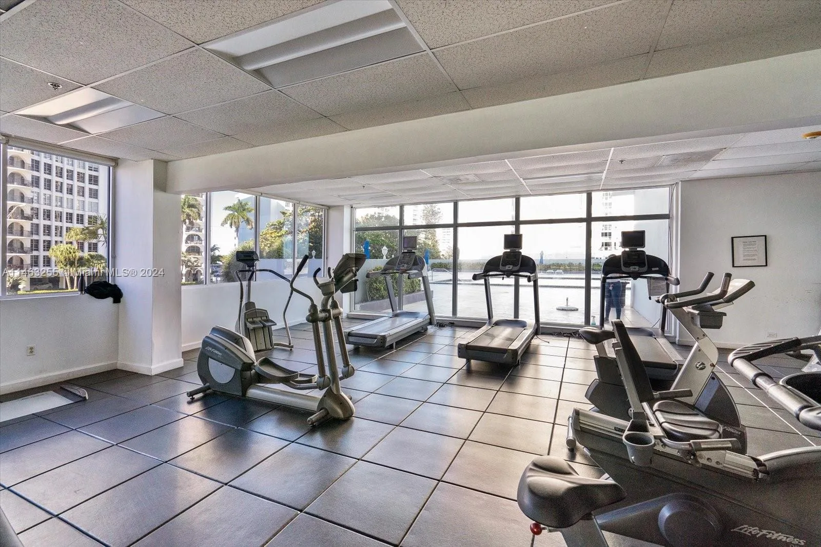 5601 Collins Ave # 1514, Miami Beach, FL 33140 photo 10