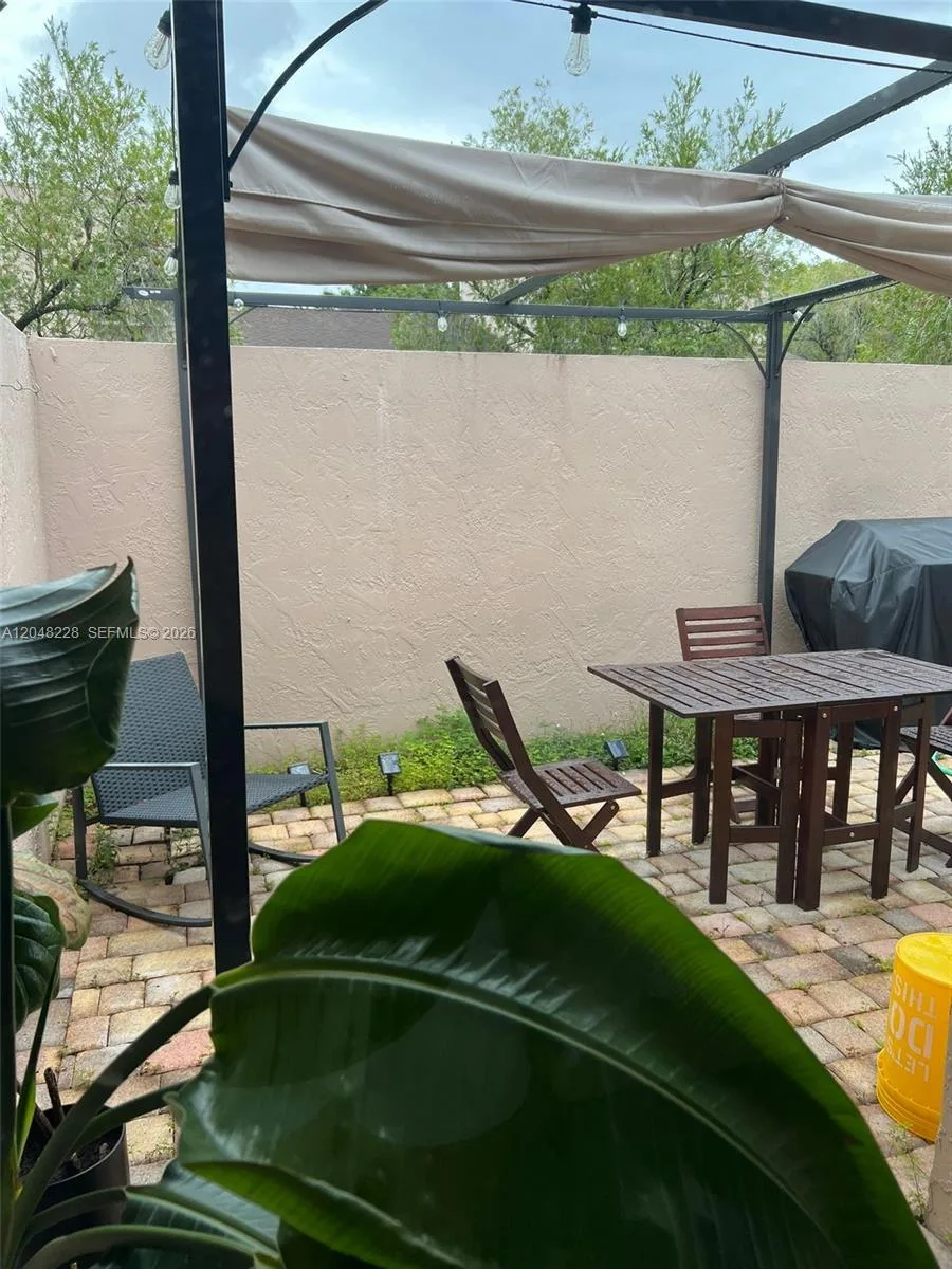 1269 NW 123rd Ave, Pembroke Pines, FL 33026 photo 12