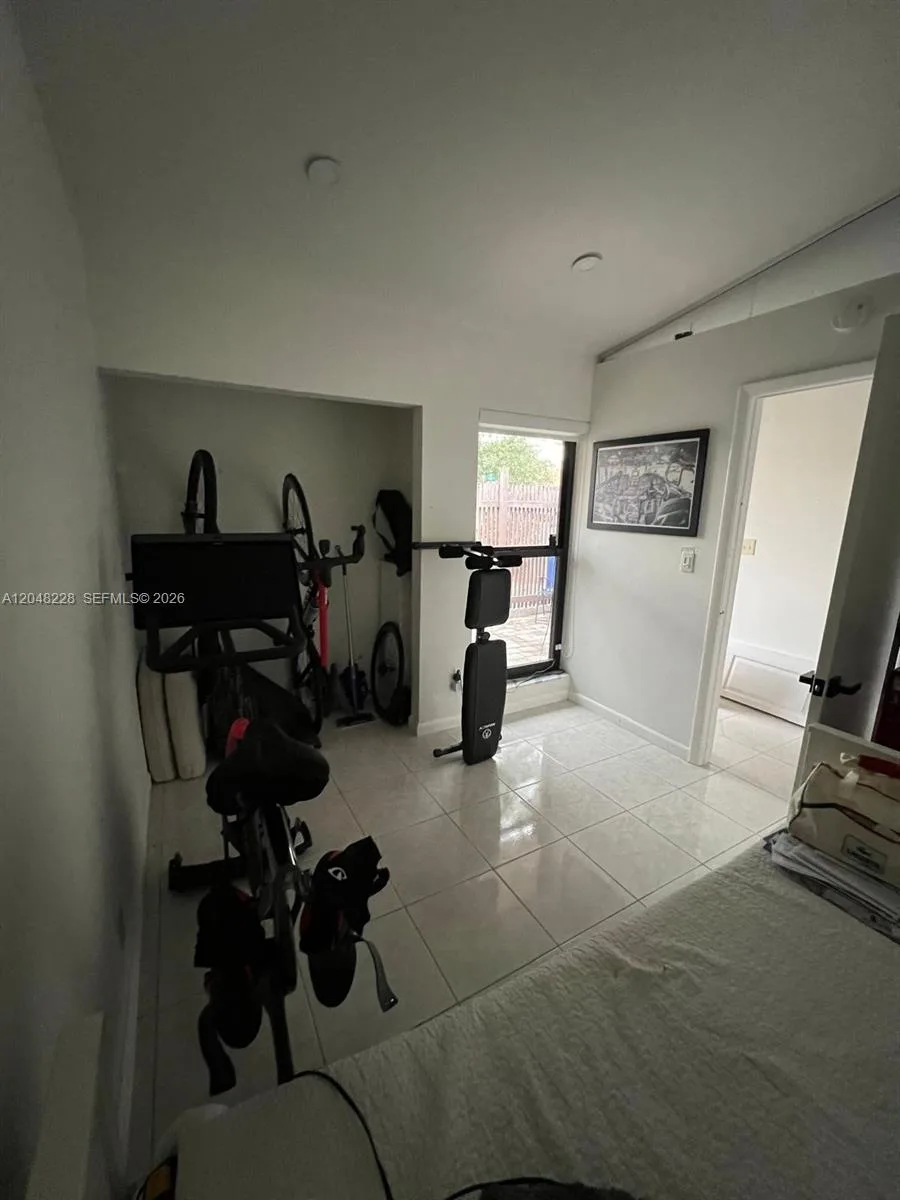 1269 NW 123rd Ave, Pembroke Pines, FL 33026 photo 9