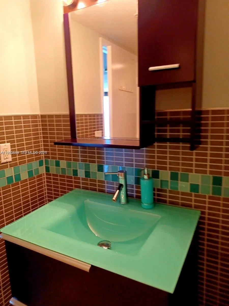 16699 Collins Ave # 1605, Sunny Isles Beach, FL 33160 photo 13