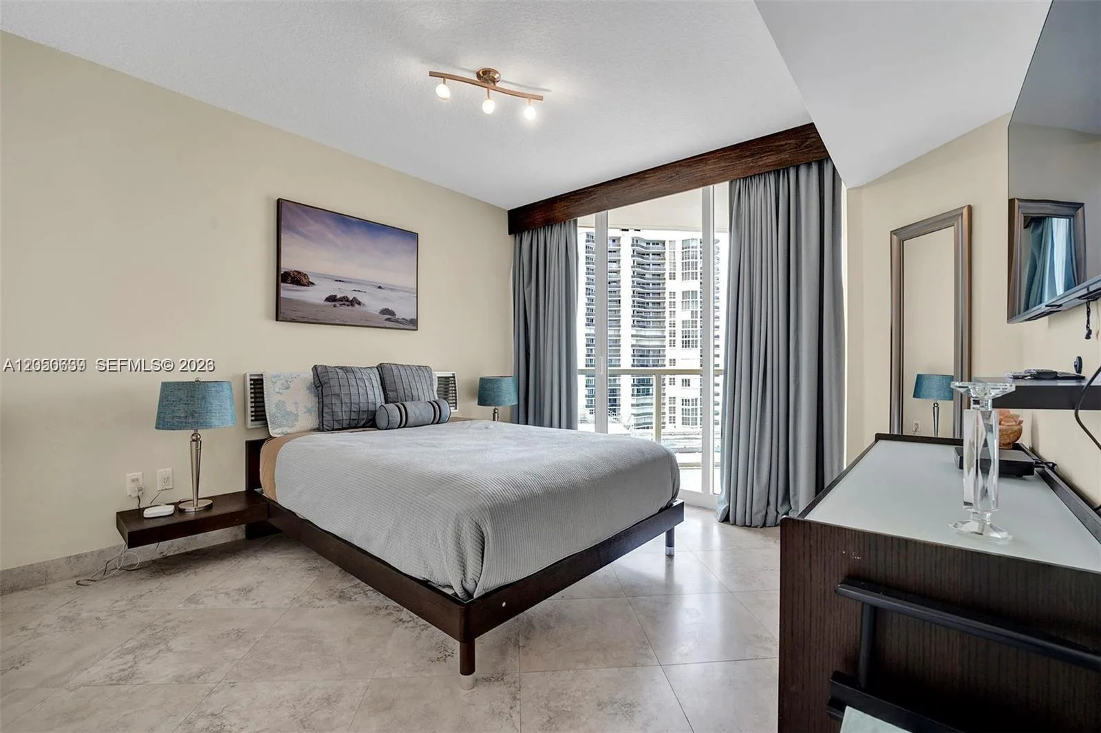 16699 Collins Ave # 1605, Sunny Isles Beach, FL 33160 photo 9