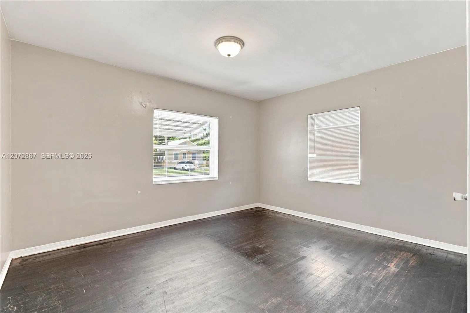 126 SE 4th St, Hallandale Beach, FL 33009 photo 9