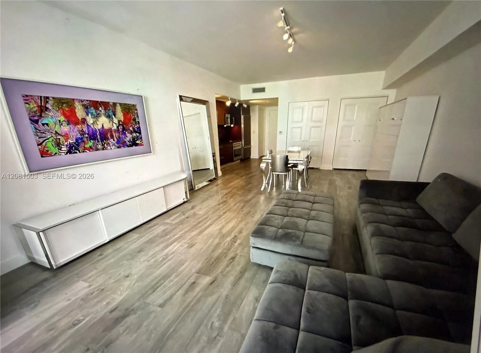 475 Brickell Ave # 4910, Miami, FL 33131