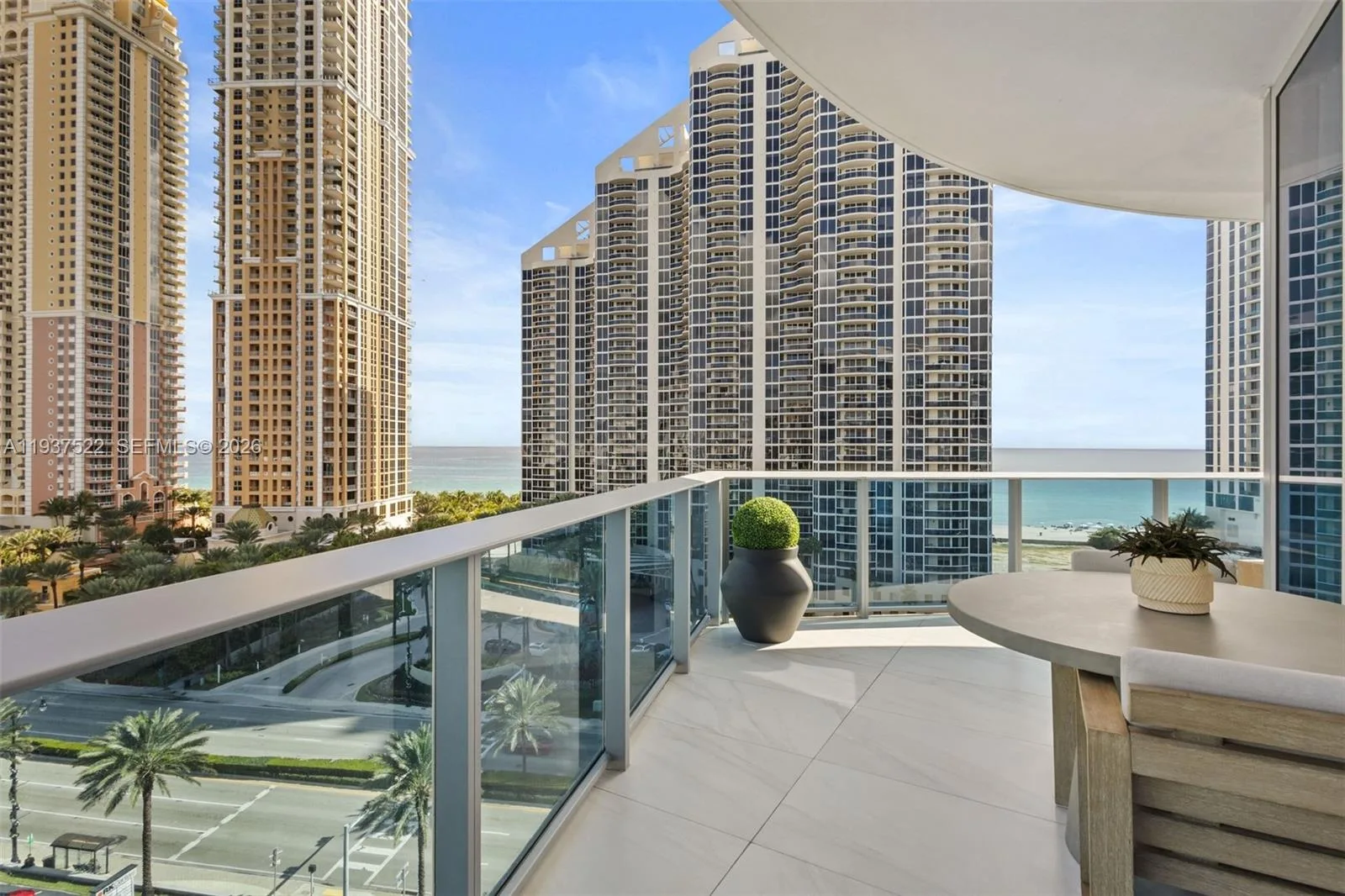 17550 Collins Ave # 905, Sunny Isles Beach, FL 33160 photo 3